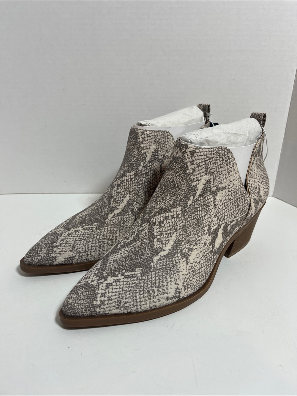 Universal Thread Snake-Print Pointed Ankle Booties in Gray and Cream